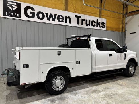 Used 2020 Ford F250 XL w/ Power Equipment Group image 6