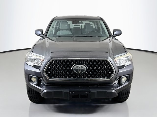Used 2019 Toyota Tacoma SR5 AWD/4WD image 2