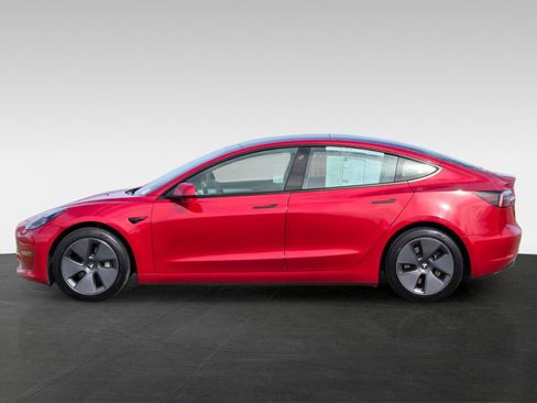 Used 2022 Tesla Model 3 Standard Range image 7