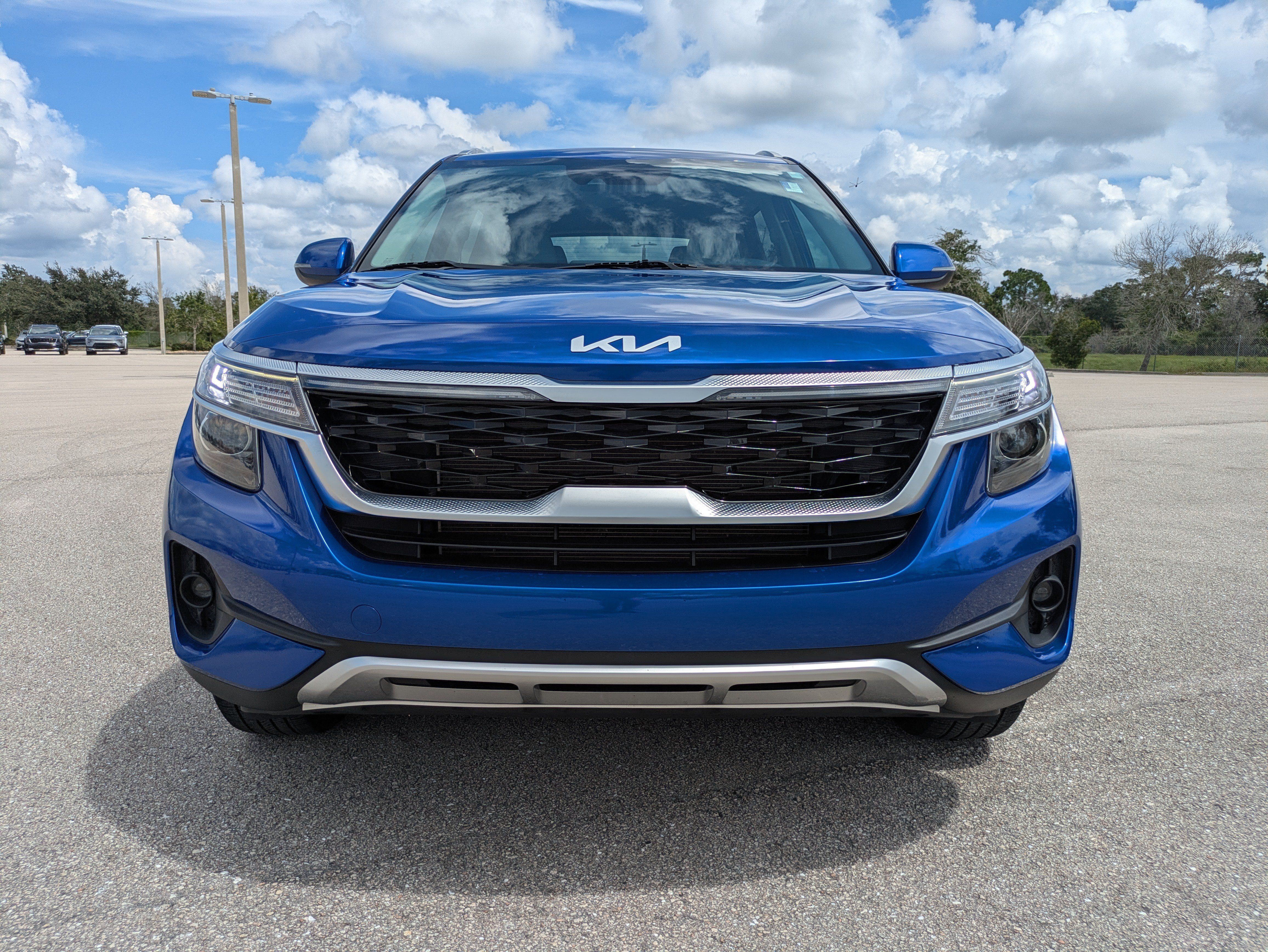 Used 2023 Kia Seltos EX AWD/4WD image 9