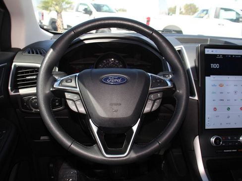 Certified 2024 Ford Edge SEL w/ Sport Appearance Package AWD/4WD image 16