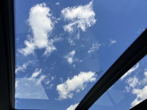 Used 2024 BMW X5 xDrive40i w/ Premium Package image 19