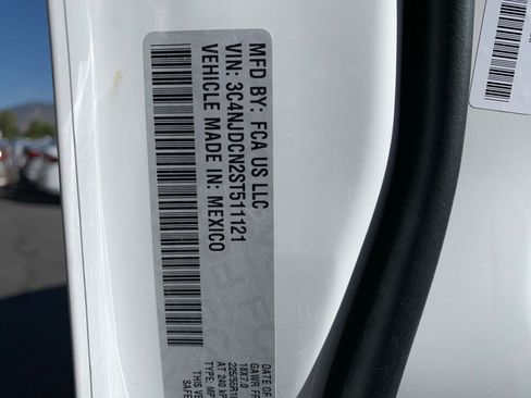 Used 2025 Jeep Compass Limited image 29