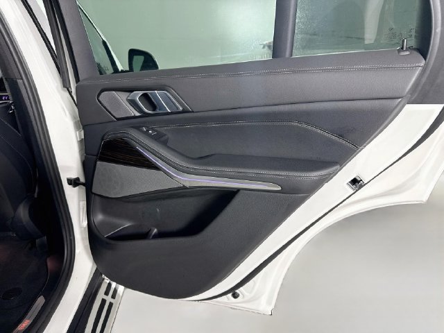 Used 2026 BMW X5 sDrive40i RWD image 27