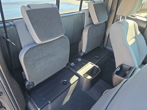 Used 2023 Toyota Tacoma SR image 11