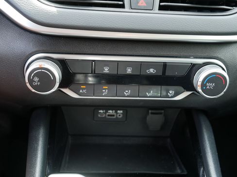 Certified 2021 Nissan Altima 2.5 SV AWD/4WD image 23