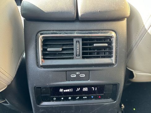 Certified 2024 MAZDA CX-90 Plug-In Hybrid w/ Premium Pkg image 18