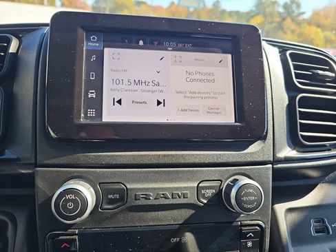 Used 2025 RAM ProMaster 2500 w/ Convenience Group image 27