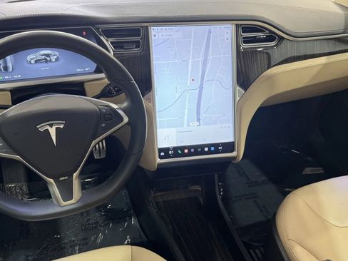 Used 2013 Tesla Model S Performance image 13