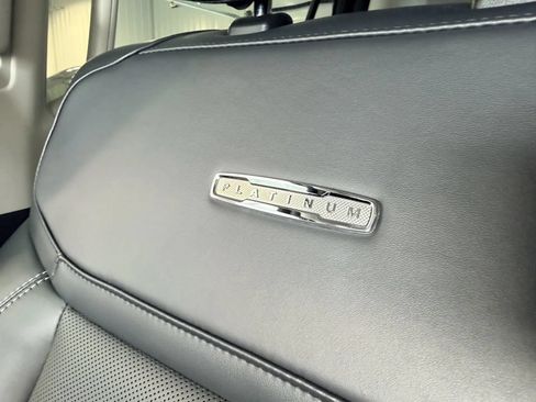 Used 2025 Ford Expedition Platinum AWD/4WD image 45