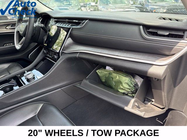 Used 2023 Jeep Grand Cherokee Limited w/ Trailer Tow Prep Group (B) AWD/4WD image 23