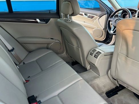 Used 2012 Mercedes-Benz C 250 Sedan image 15
