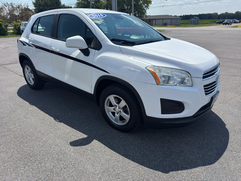 Used 2016 Chevrolet Trax LS AWD/4WD image 6