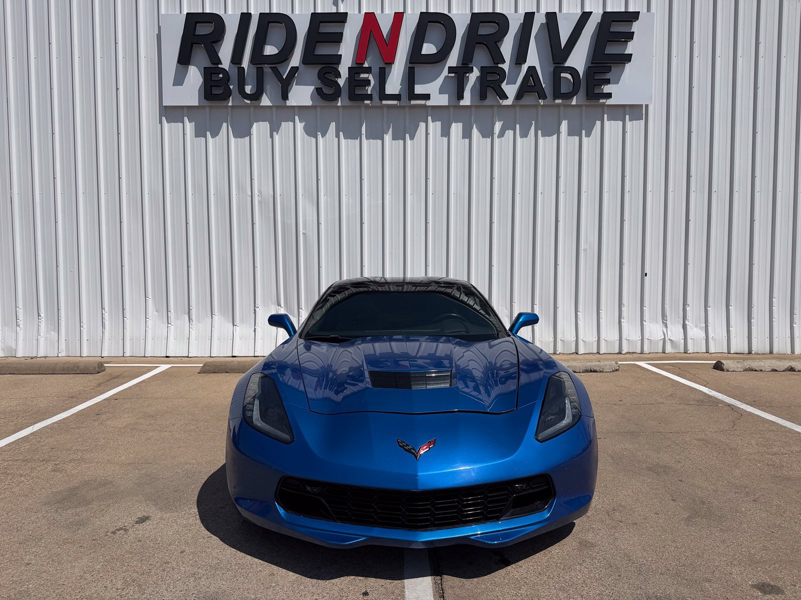 Used 2016 Chevrolet Corvette Stingray Coupe w/ 2LT Preferred Equipment Group RWD image 10