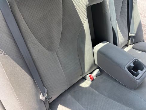 Used 2009 Toyota Camry LE FWD image 25