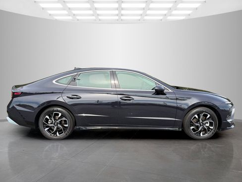 Used 2025 Hyundai Sonata SEL image 6