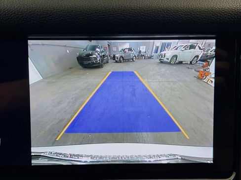 Used 2021 Porsche Cayenne image 10