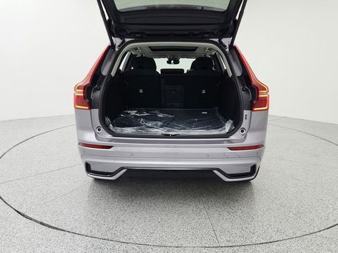 New 2026 Volvo XC60 B5 Plus w/ Climate Package image 19