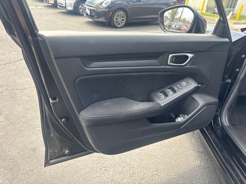 Used 2025 Honda Civic Sport image 10