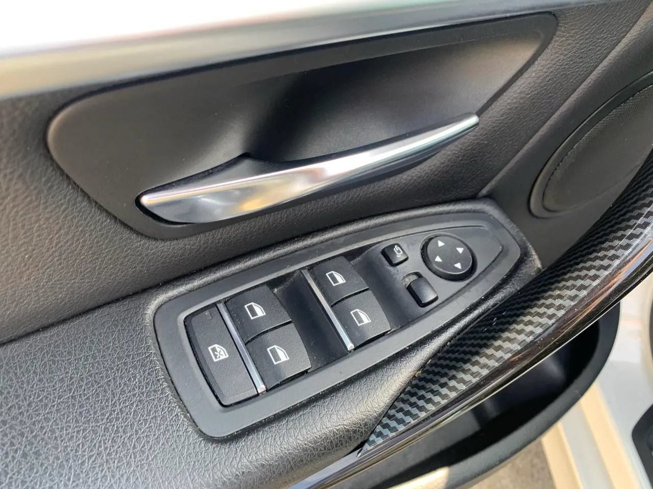 Used 2017 BMW 330i Sedan RWD image 17
