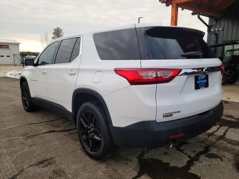 Used 2020 Chevrolet Traverse LS w/ LPO, Black Accent Package image 6