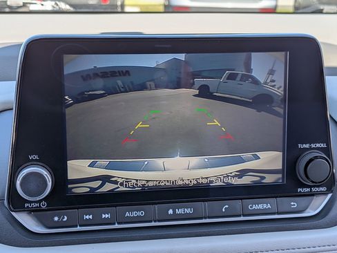 Certified 2024 Nissan Rogue SV w/ SV Premium Package image 18