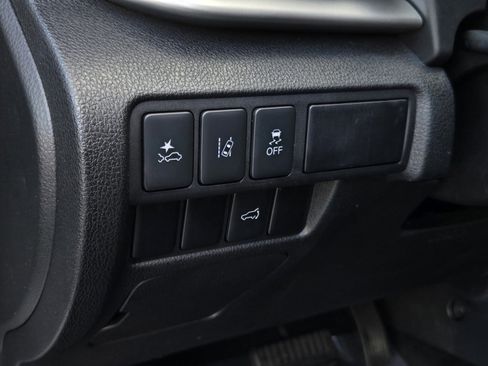 Used 2024 Mitsubishi Eclipse Cross SE image 16