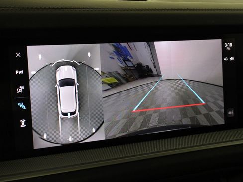 Certified 2025 Porsche Cayenne S AWD/4WD image 17