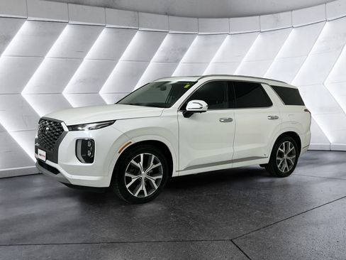 Used 2021 Hyundai Palisade Limited FWD image 3
