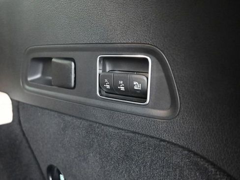 Used 2025 Mercedes-Benz GLS 450 4MATIC image 35