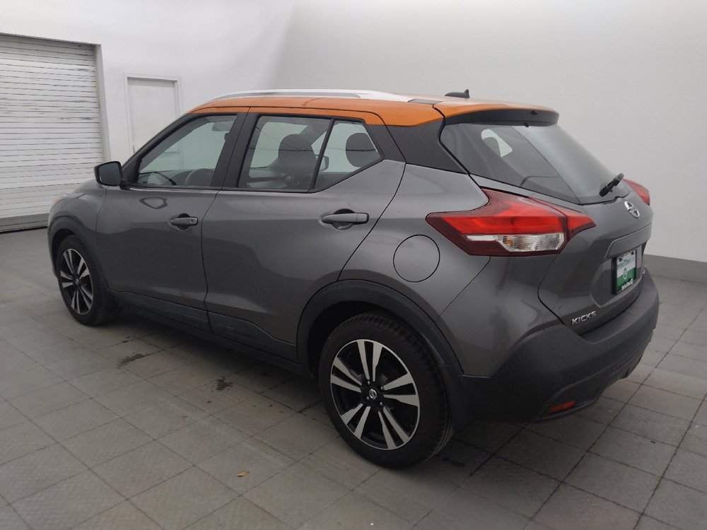 Used 2019 Nissan Kicks SV FWD image 3