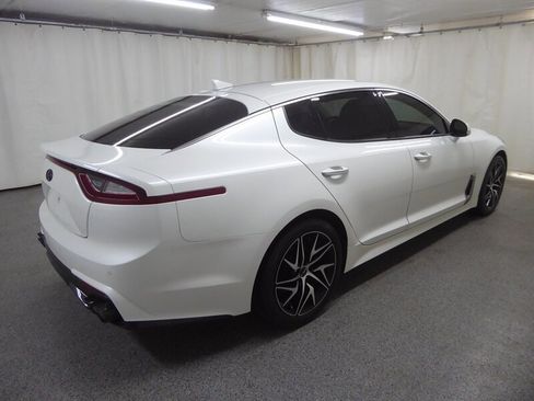 Used 2019 Kia Stinger image 7