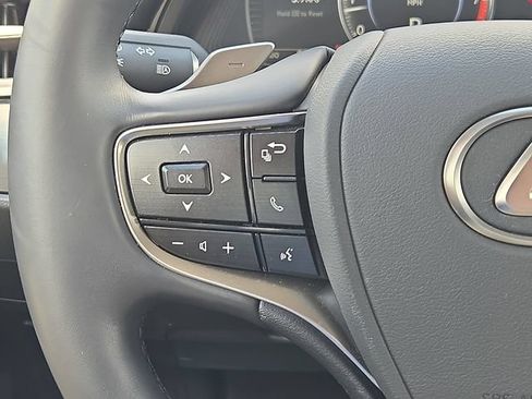 Certified 2025 Lexus ES 350 w/ Premium Package FWD image 23