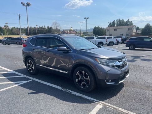 Used 2017 Honda CR-V Touring image 8