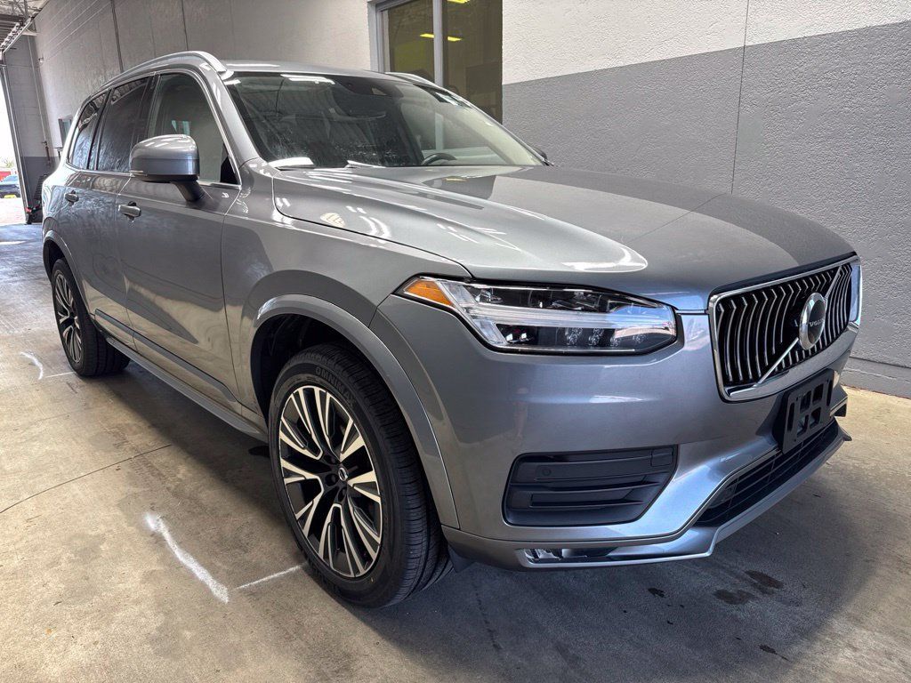 Used 2020 Volvo XC90 T5 Momentum w/ Protection Package Premier AWD/4WD image 4