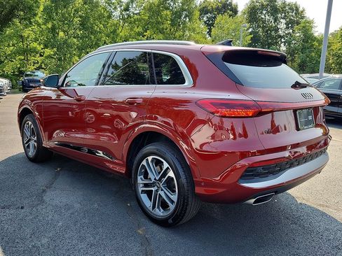 Used 2025 Audi Q5 Premium Plus w/ Premium Plus AWD/4WD image 10