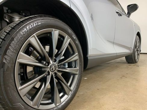 Used 2025 Lexus RX 350h image 9