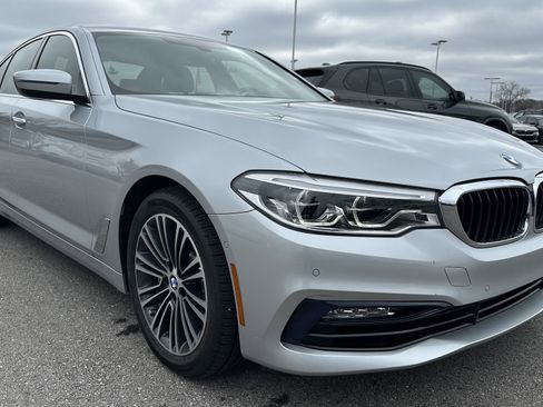 Used 2017 BMW 540i xDrive image 2