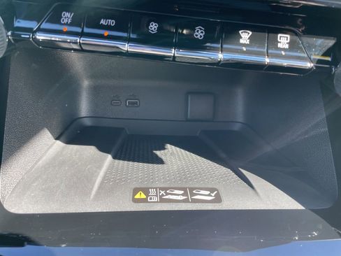 New 2026 Chevrolet Traverse RS FWD image 21