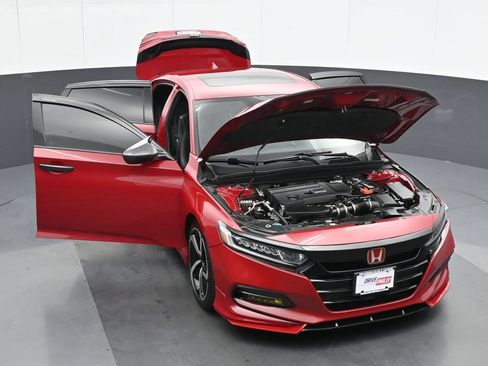 Used 2018 Honda Accord Sport image 34