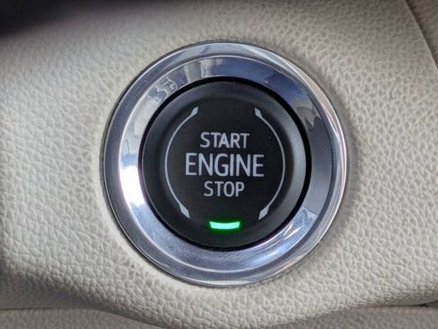 Used 2023 Buick Envision Avenir image 36