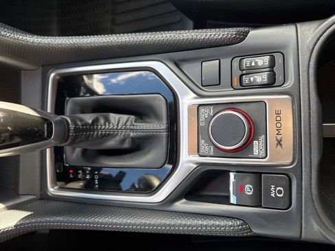 Used 2023 Subaru Forester Limited image 39