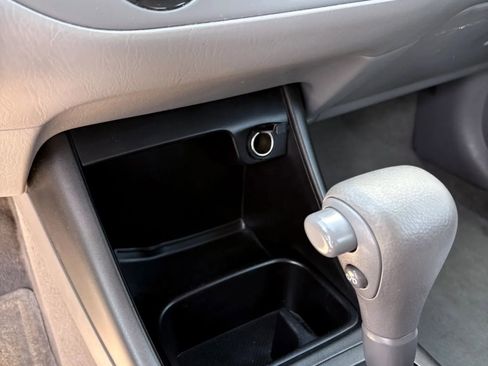 Used 2003 Toyota Camry LE image 28