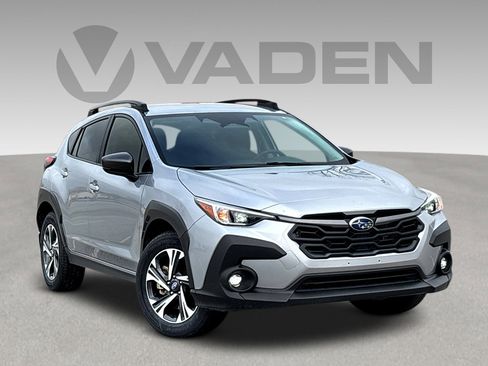 Used 2024 Subaru Crosstrek 2.0i Premium image 1