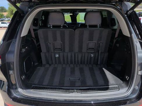 Used 2022 Jeep Grand Cherokee L Limited AWD/4WD image 18