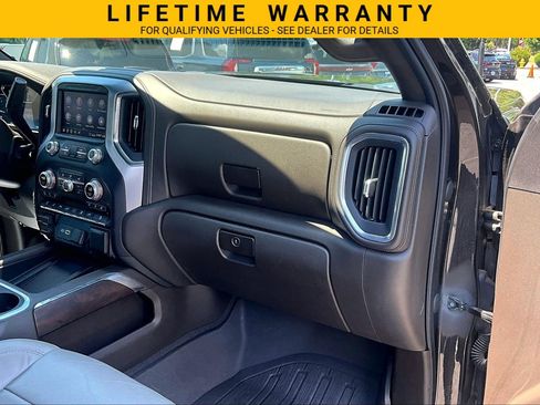 Used 2020 GMC Sierra 2500 SLT w/ SLT Convenience Package AWD/4WD image 17