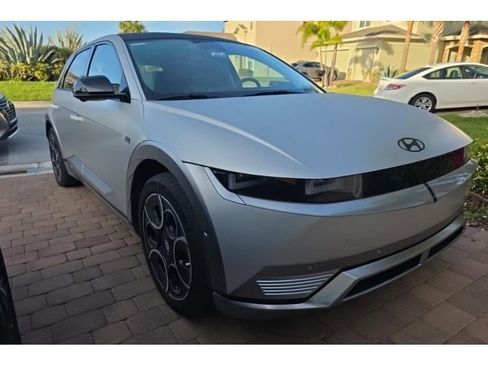 Used 2024 Hyundai Ioniq 5 Limited image 2