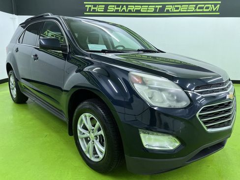 Used 2017 Chevrolet Equinox LT w/ Convenience Package AWD/4WD image 2