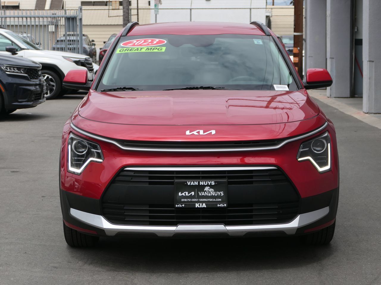 Used 2023 Kia Niro LX FWD image 8
