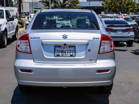 Used 2010 Suzuki SX4 LE FWD image 21